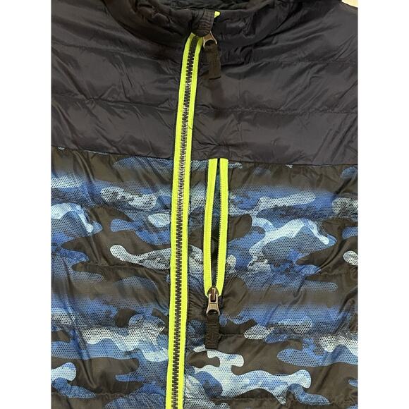 ZeroXposure Kids Puffer Coat Boy’s XL 18/20 Black Blue Camouflage Zip Hood - Picture 2 of 9